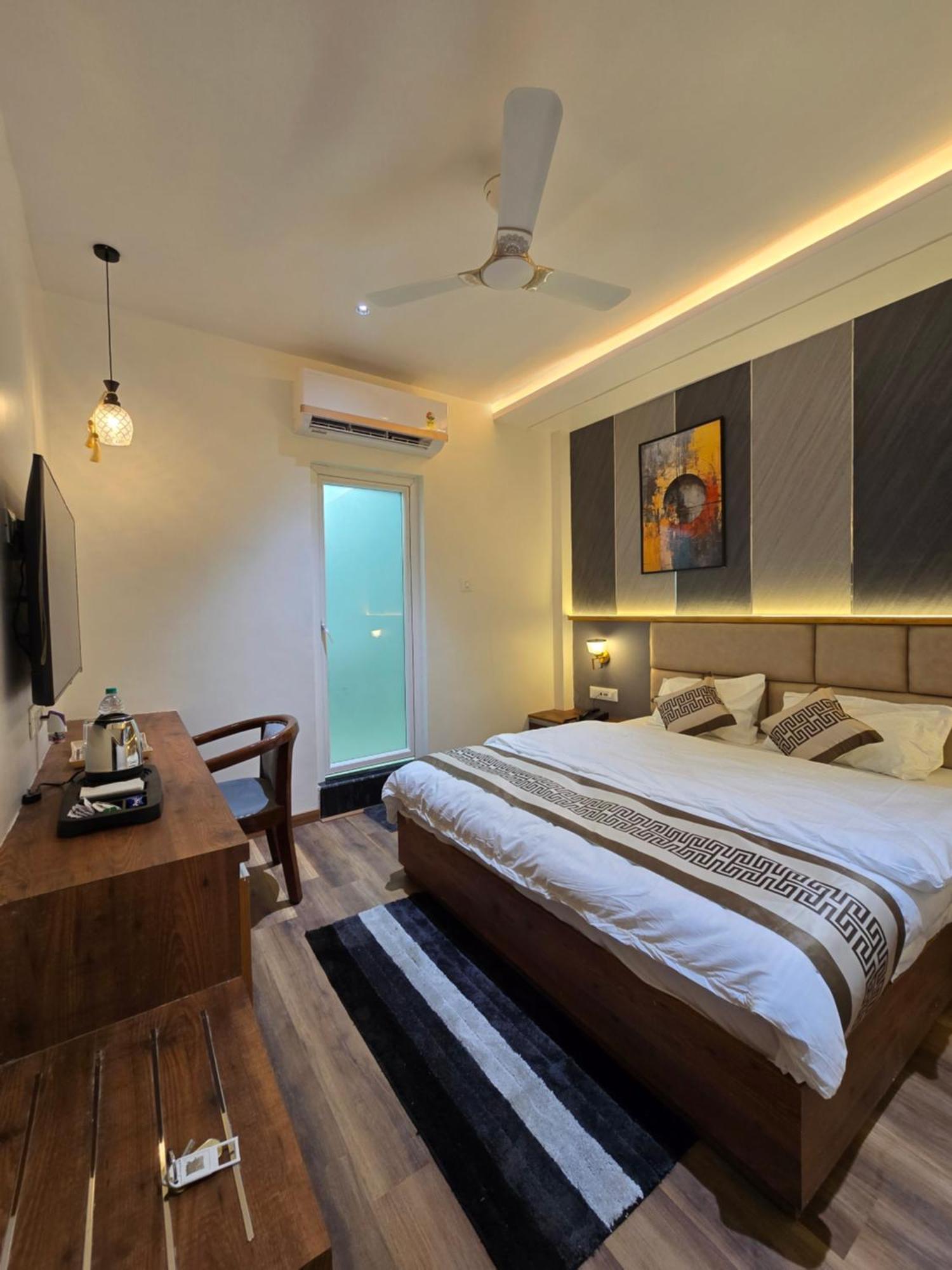 Hotel Fortune Ayodhya Exterior photo