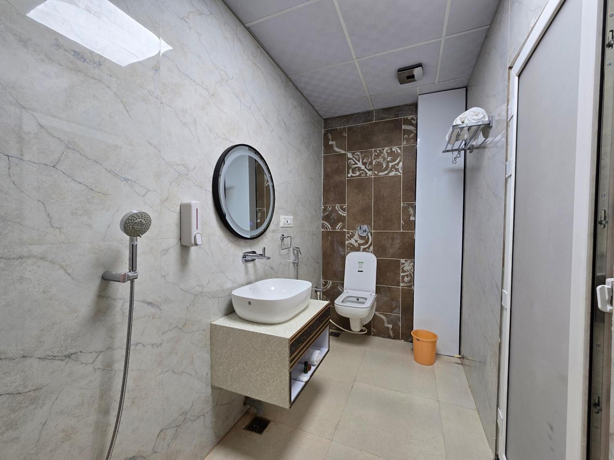 Hotel Fortune Ayodhya Exterior photo
