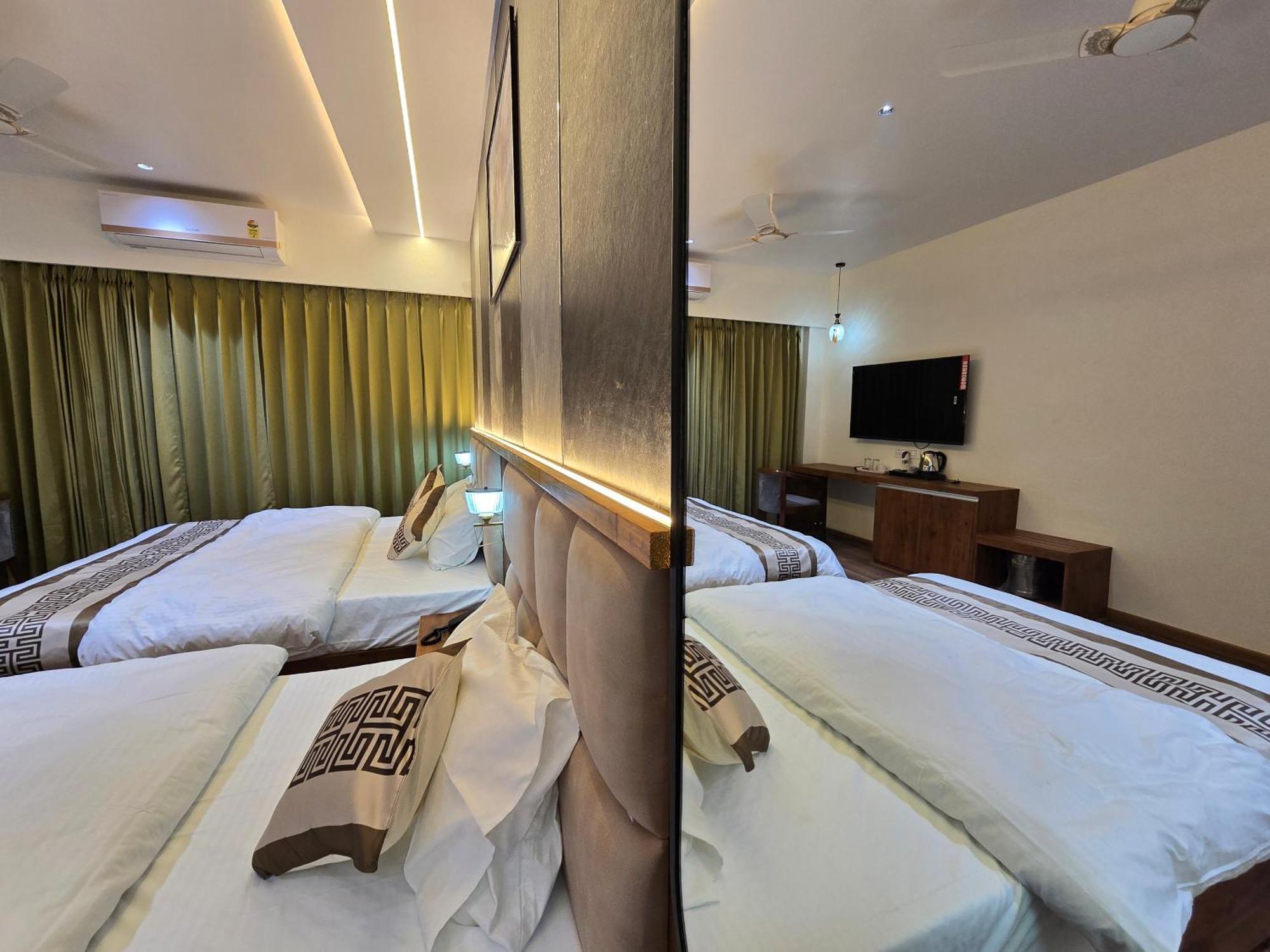 Hotel Fortune Ayodhya Exterior photo