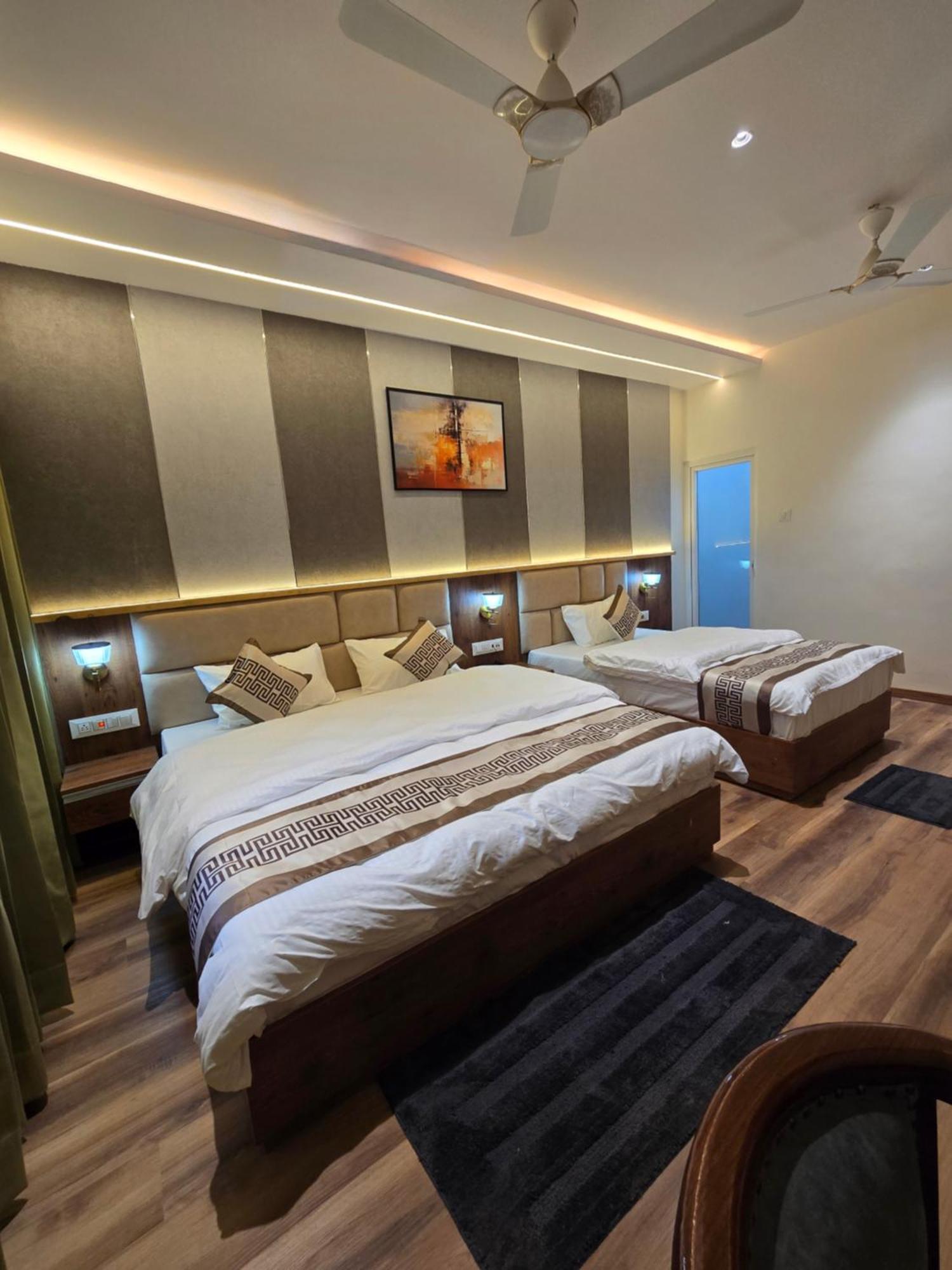 Hotel Fortune Ayodhya Exterior photo