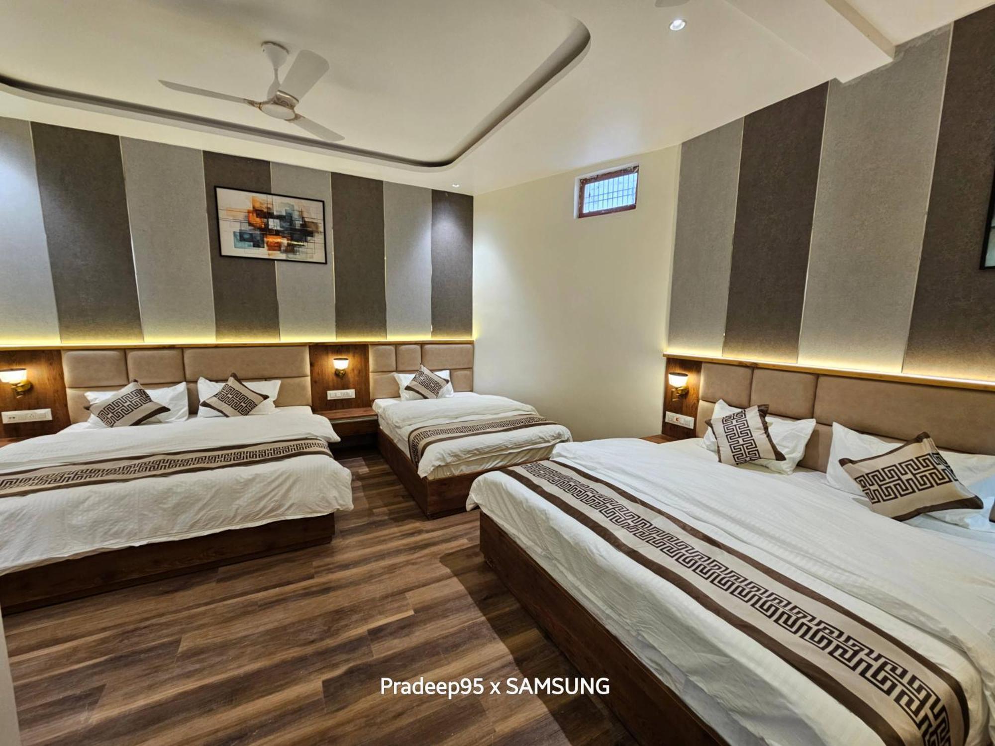 Hotel Fortune Ayodhya Exterior photo